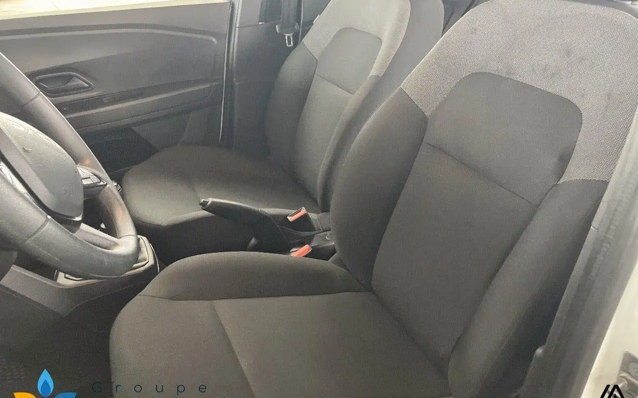 Dacia Sandero Eco-g 100 essential 1004 8