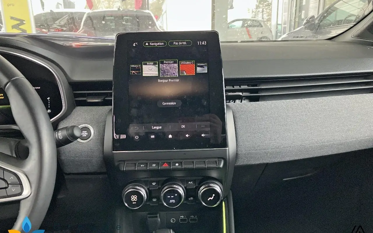 Renault Clio v Clio e-tech full hybrid 145 techno 1015 7