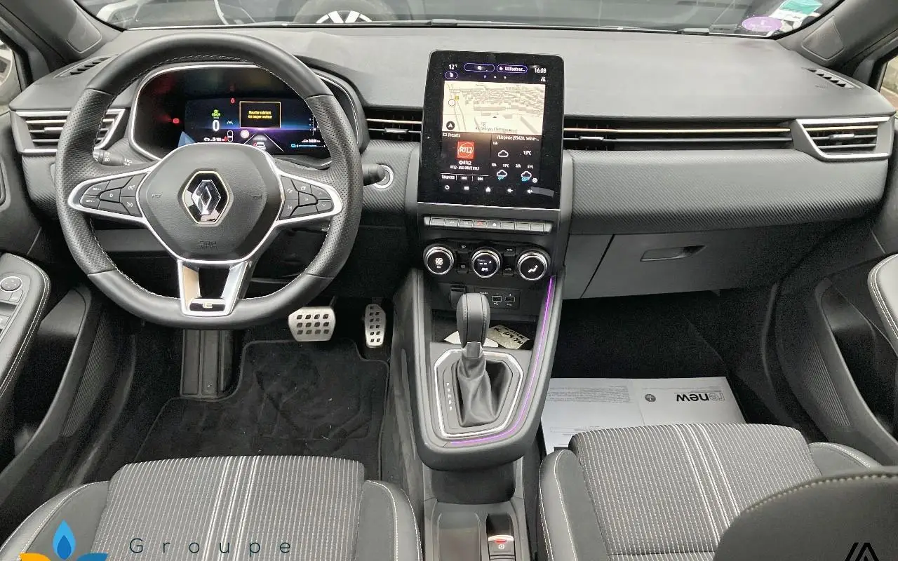 Renault Clio v Clio e-tech full hybrid 145 engineered 1017 6