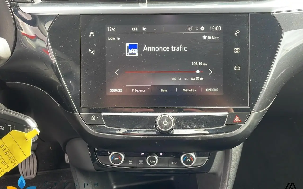 Opel Corsa 1.2 turbo 100 ch bvm6 elegance 1022 7