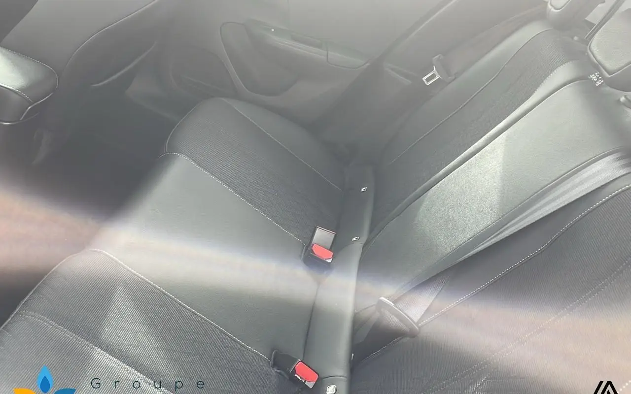 Opel Corsa 1.2 turbo 100 ch bvm6 elegance 1022 9