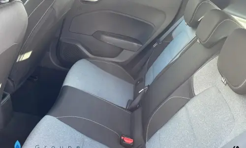 Renault Clio v Clio blue dci 100 ch gsr2 evolution 1028 9