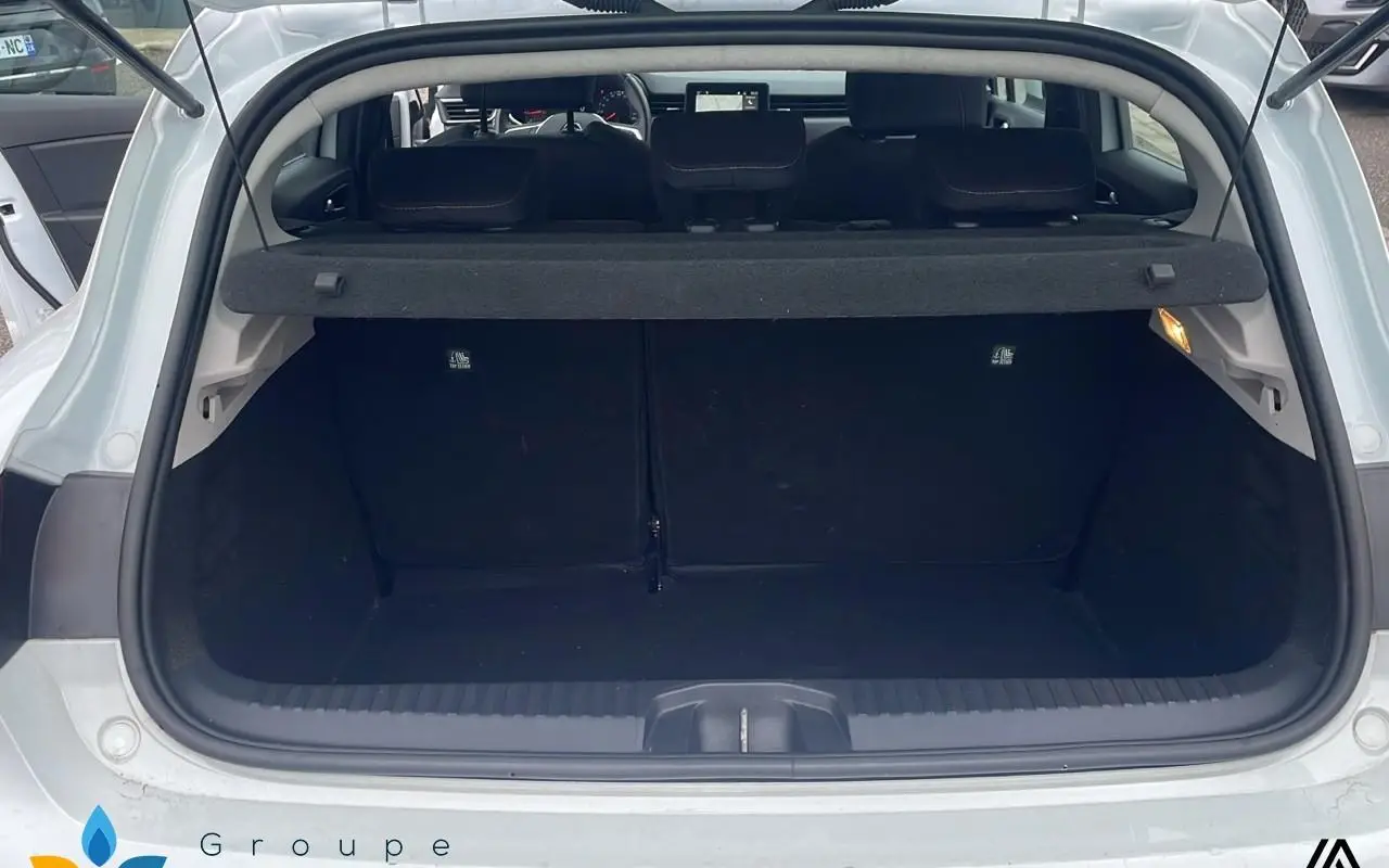 Renault Clio v Clio tce 90 x-tronic - 21 business 1033 10