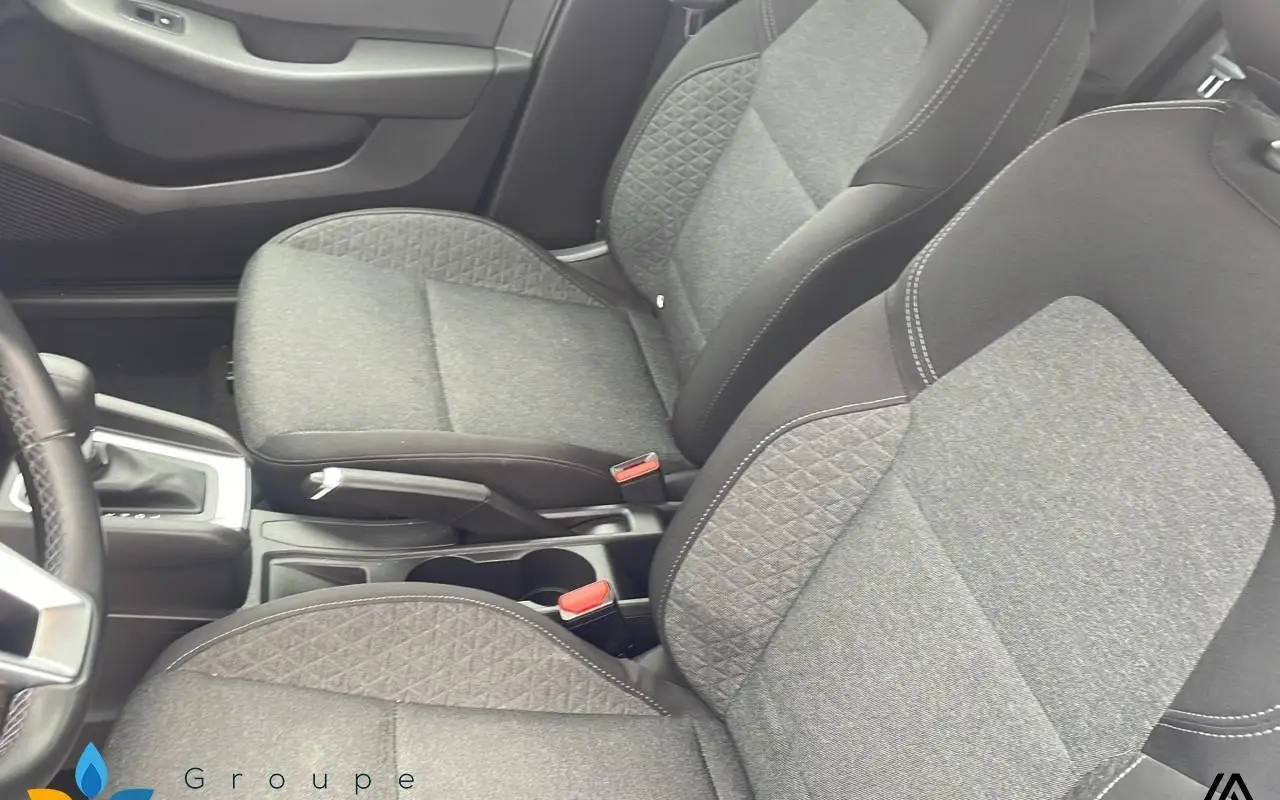 Renault Clio v Clio tce 90 x-tronic - 21 business 1033 8