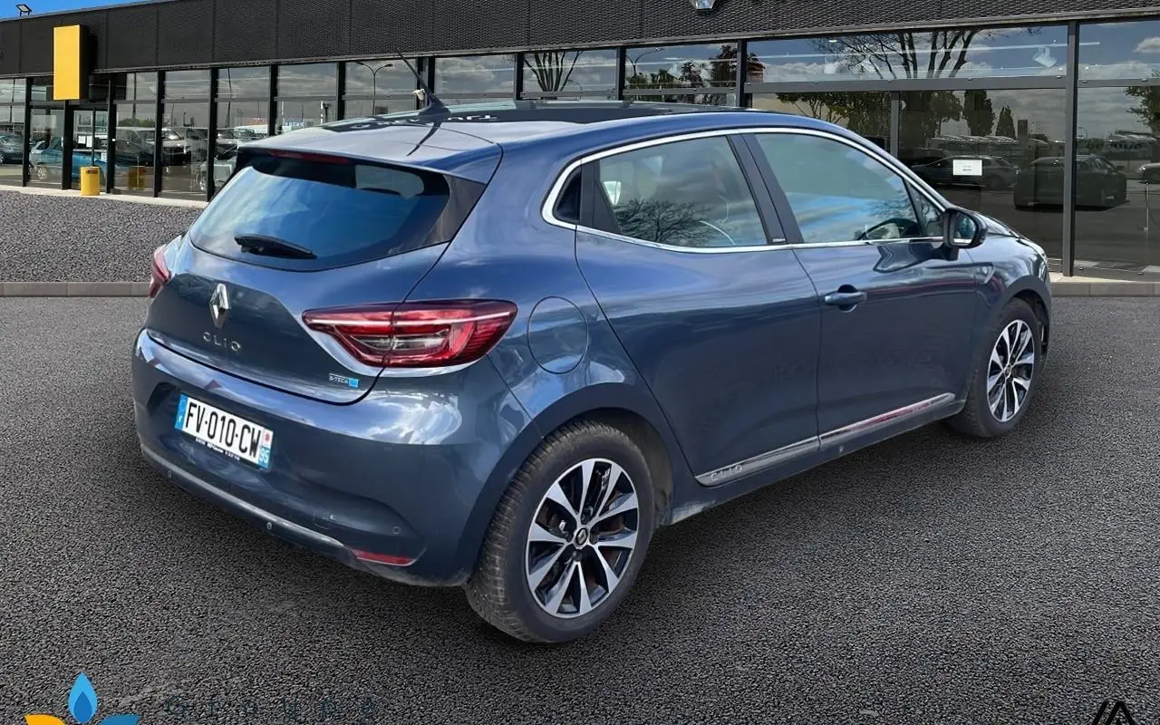 Renault Clio v Clio e-tech 140 intens 1034 3
