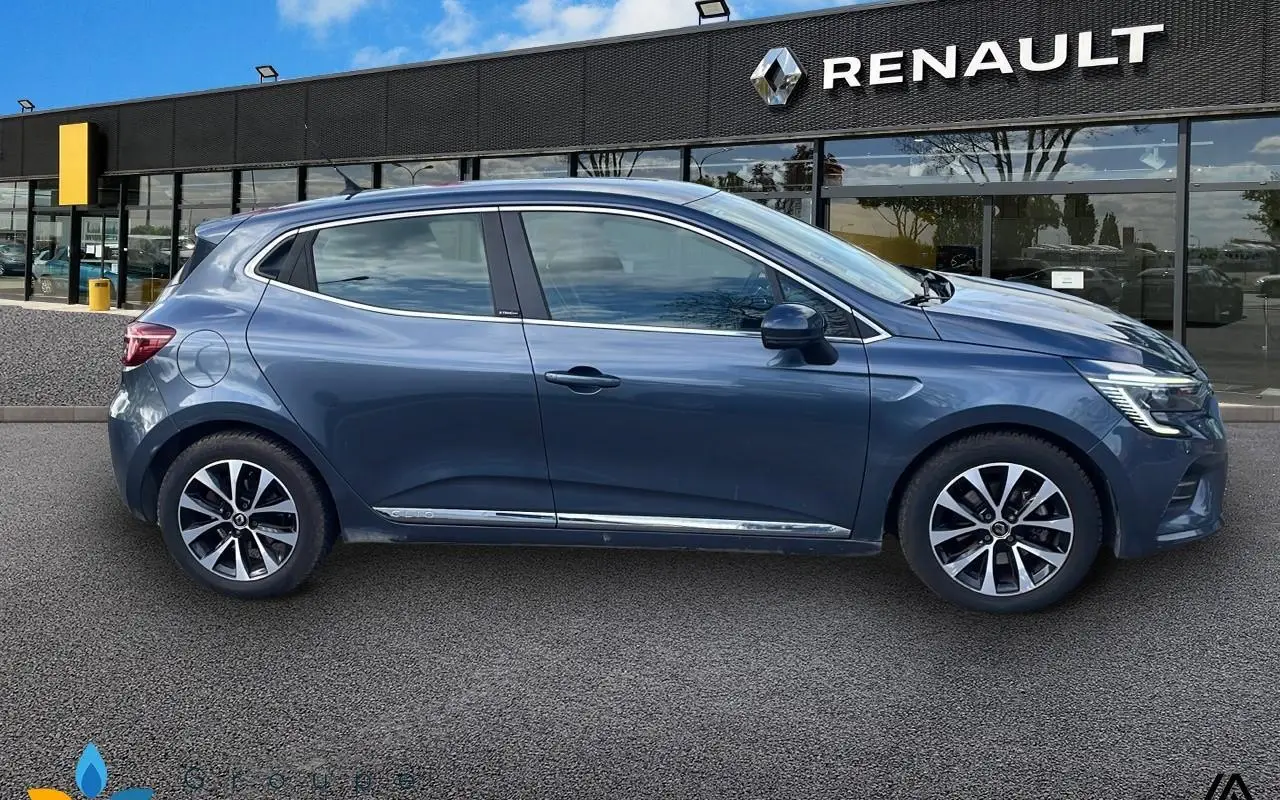 Renault Clio v Clio e-tech 140 intens 1034 4