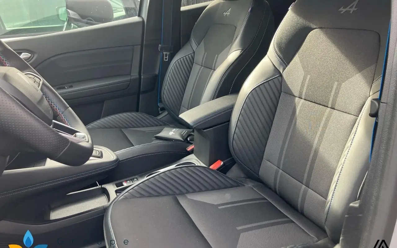 Renault Captur E-tech full hybrid 160 ch esprit alpine 1037 8