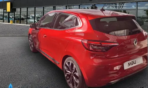 Renault Clio v Clio e-tech 140 intens 1038 2
