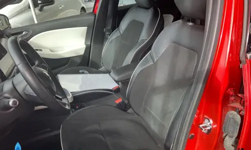 Renault Clio v Clio e-tech 140 intens 1038 8