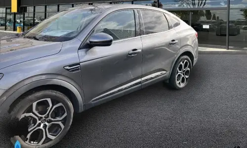 Renault Arkana E-tech hybride 145 - 22 techno 1039 2