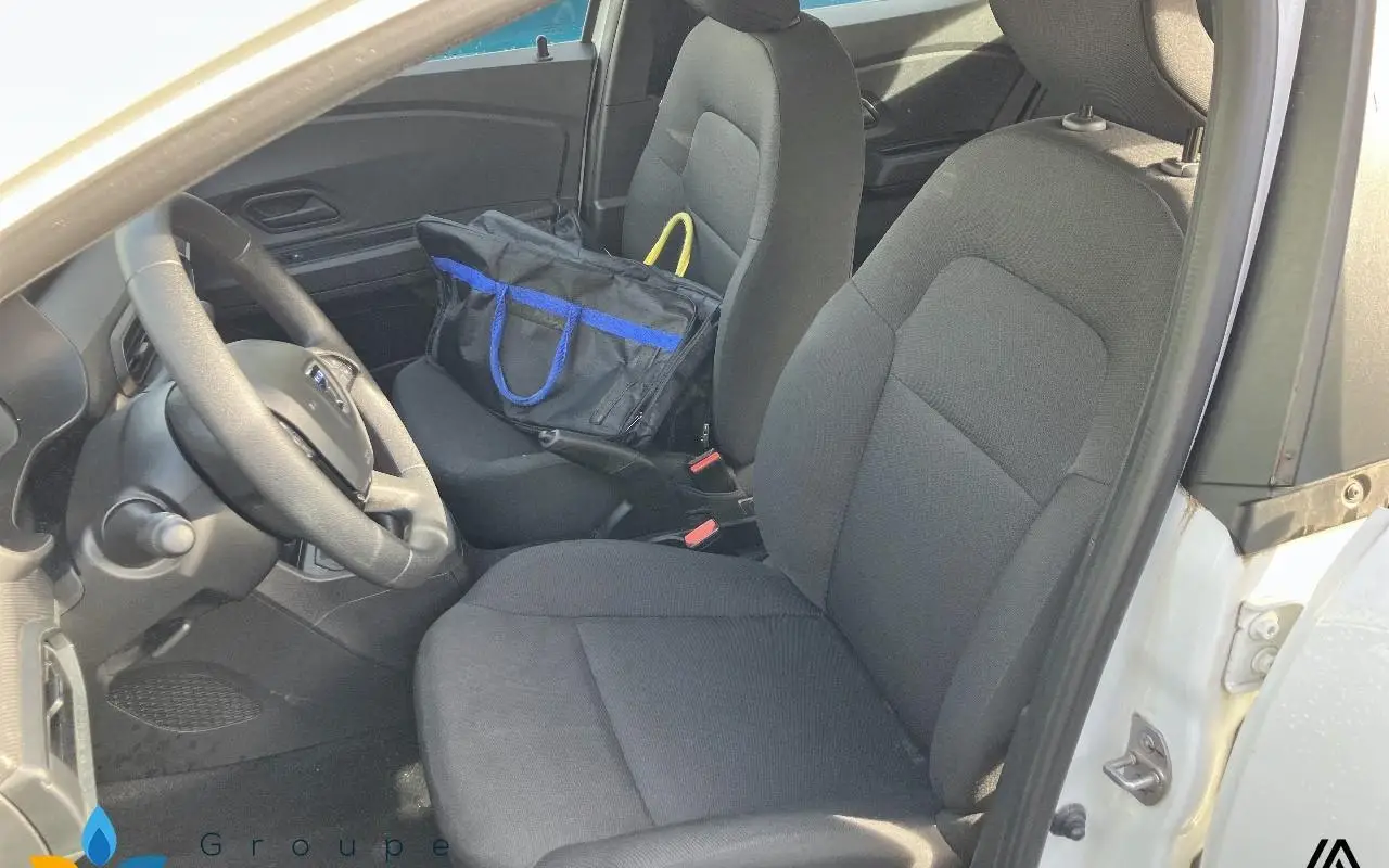 Dacia Sandero Sce 65 access 1040 8