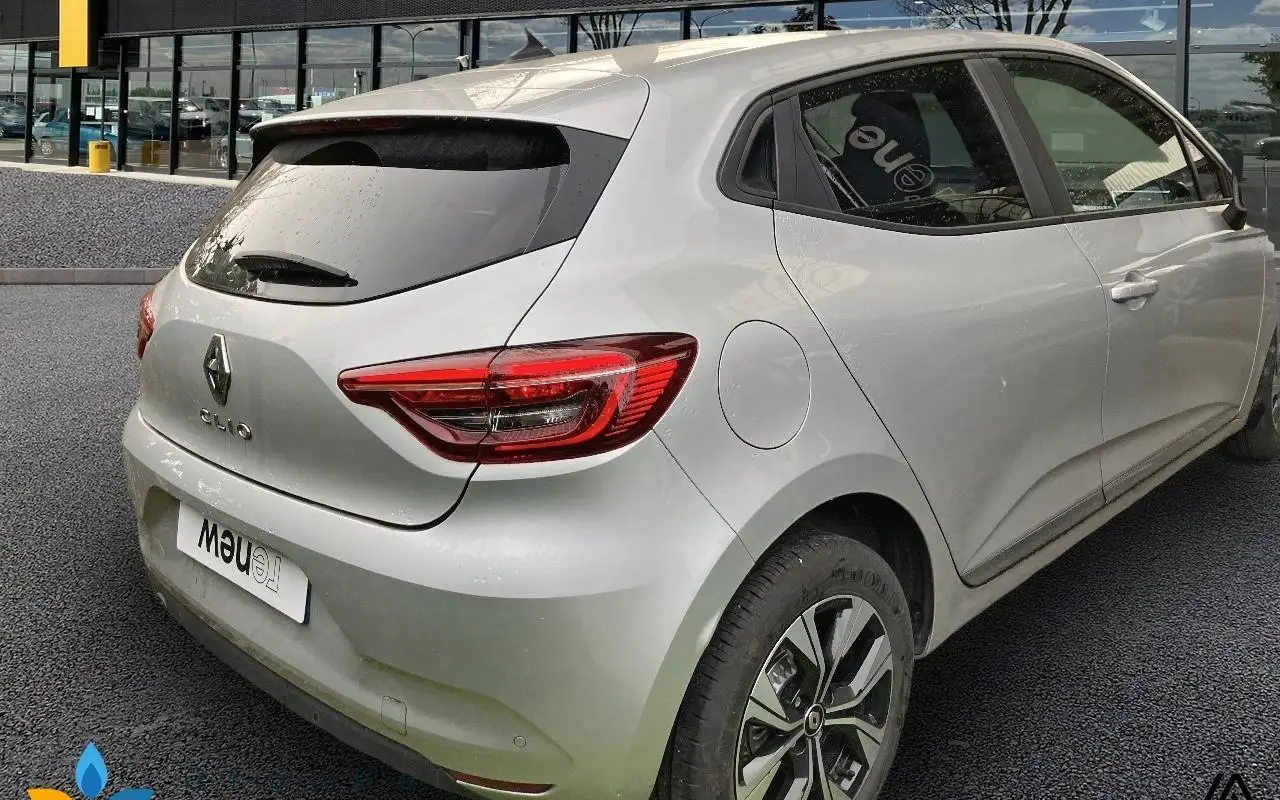 Renault Clio v Clio tce 90 evolution 1042 3