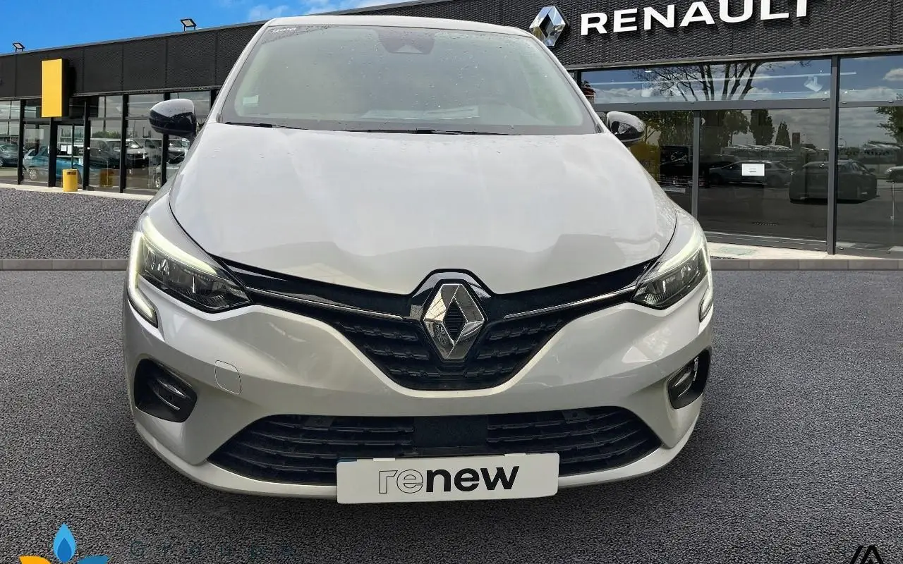 Renault Clio v Clio tce 90 evolution 1042 5