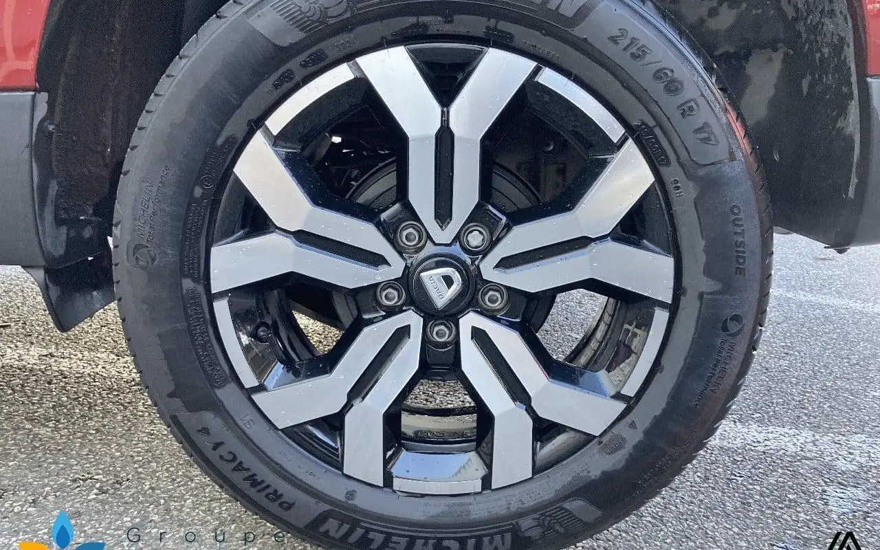 Dacia Duster Eco-g 100 4x2 journey 1048 11