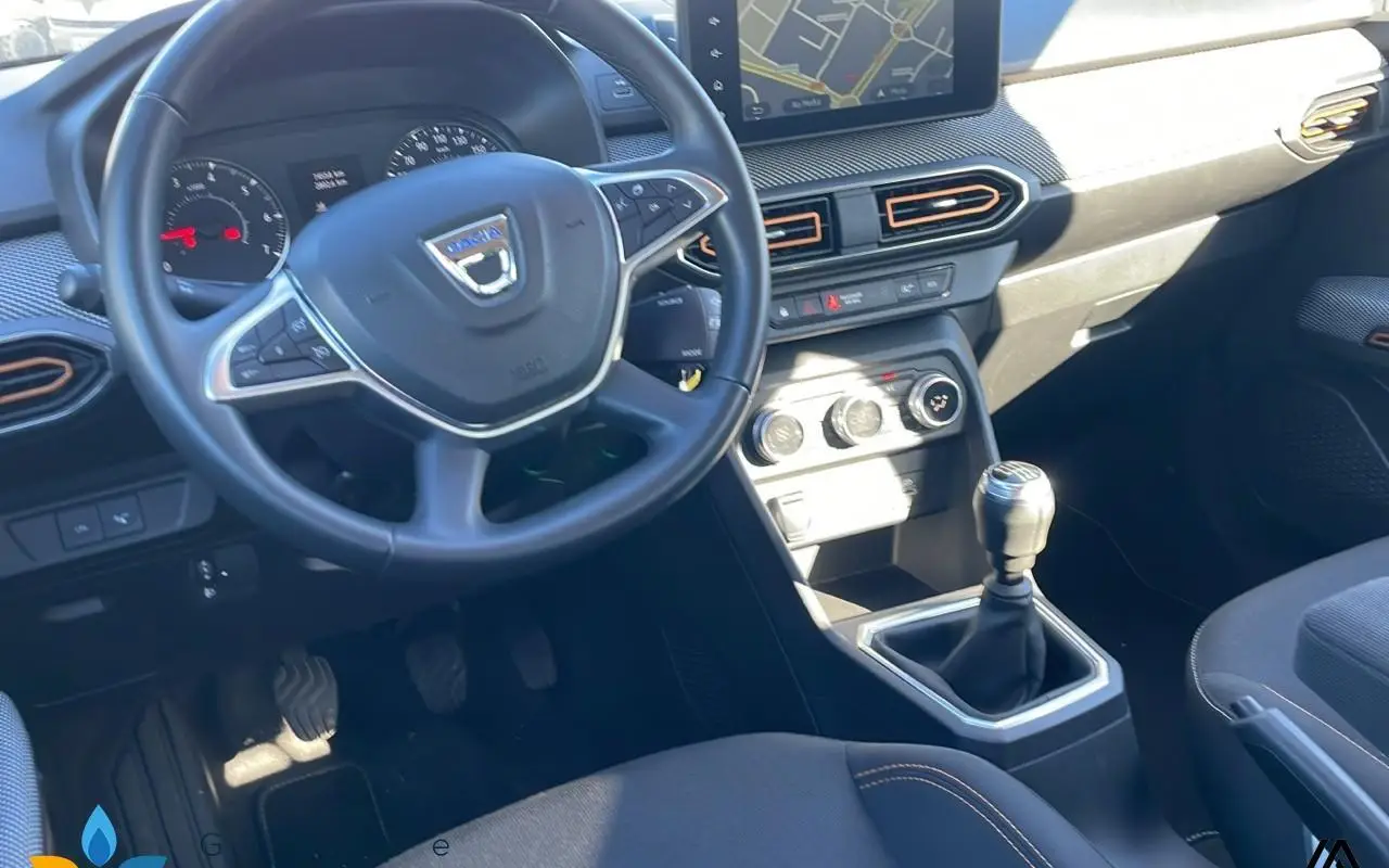 Dacia Sandero Eco-g 100 - 22 stepway confort 1049 6