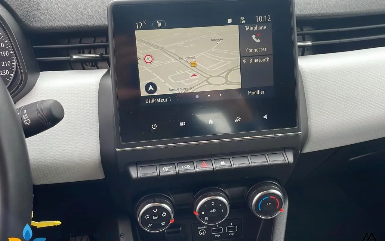 Renault Clio v Clio tce 90 - 21n limited 1050 7