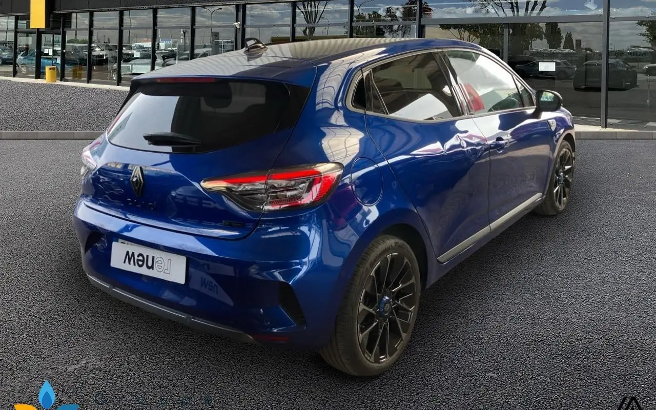 Renault Clio v Clio e-tech full hybrid 145 esprit alpine 1068 3