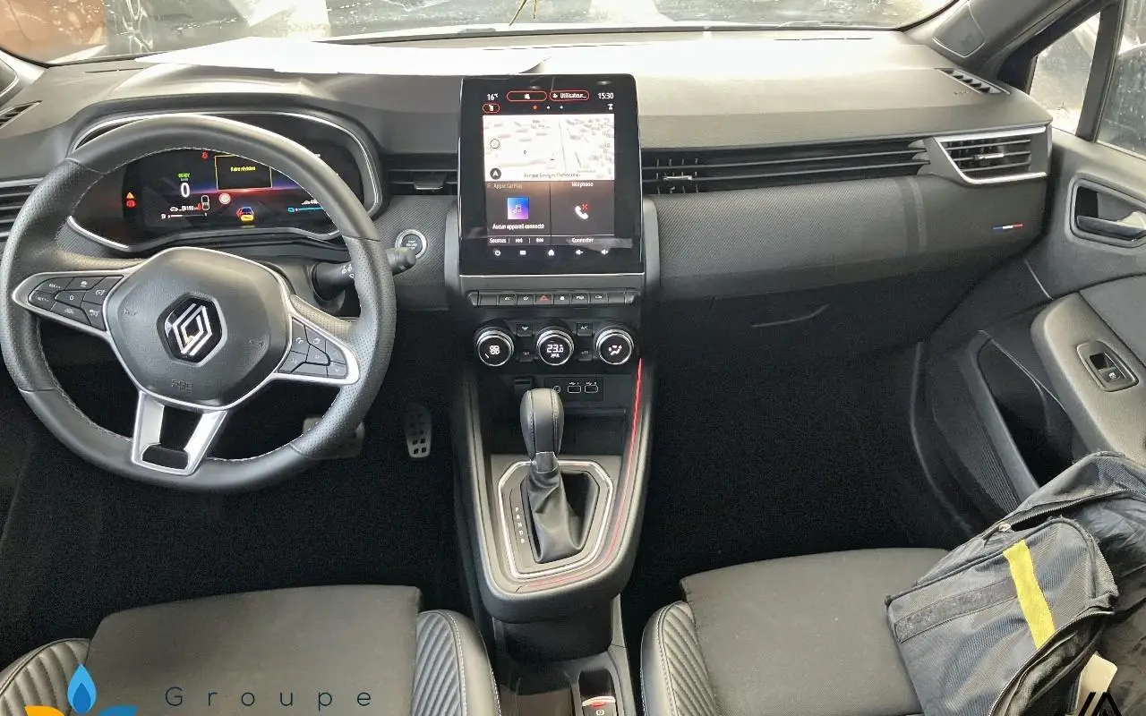 Renault Clio v Clio e-tech full hybrid 145 esprit alpine 1068 6