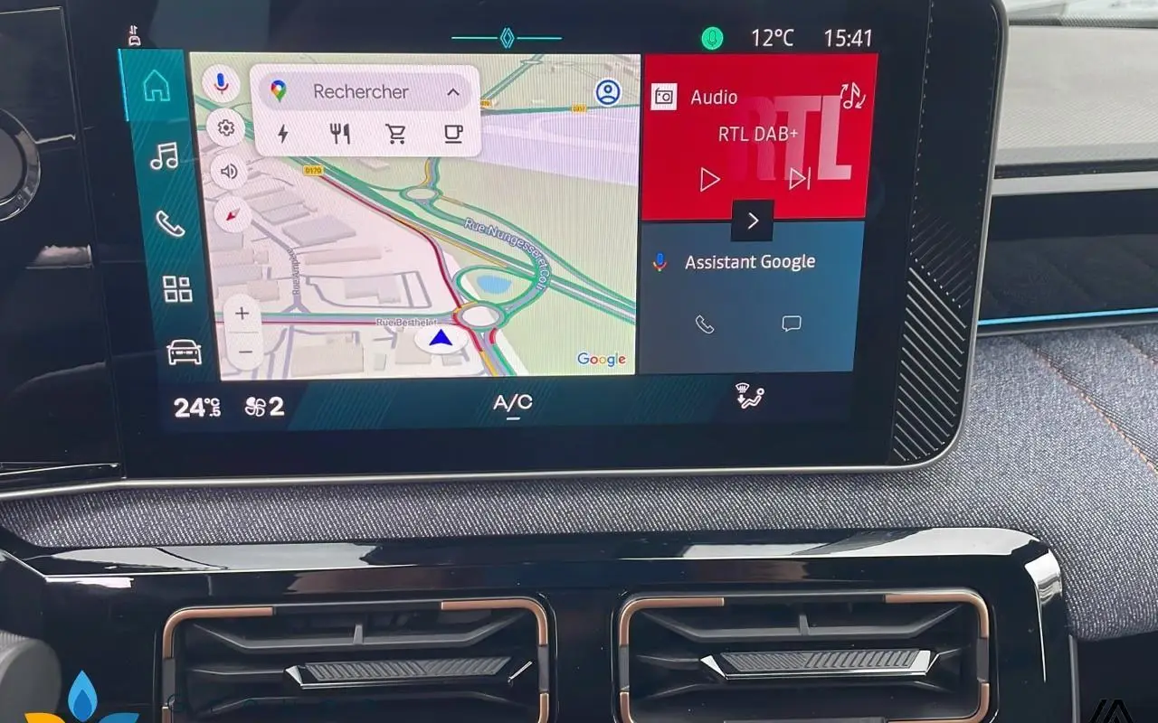 Renault 4 e-tech electrique Renault 4 e-tech electrique 150 ch autonomie confort techno 1075 7