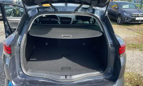 Renault Megane iv estate Megane iv estate blue dci 115 edc techno 1083 10