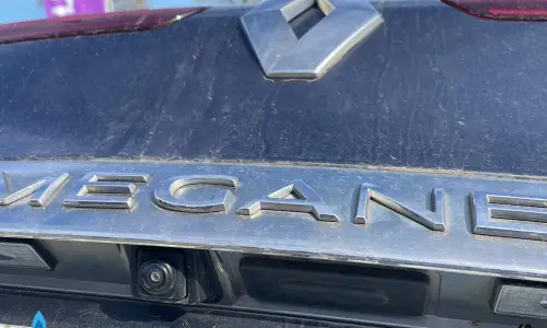 Renault Megane iv estate Megane iv estate blue dci 115 edc techno 1083 11