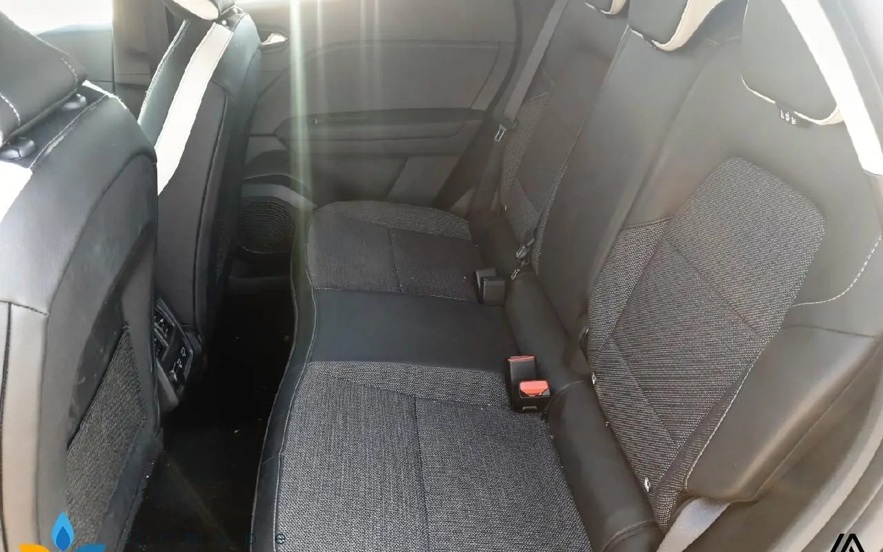 Renault Captur E-tech full hybrid 145 techno 1096 9