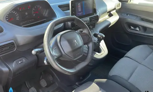 Peugeot Partner fourgon Partner fourgon standard 650 kg puretech 110 s&s bvm6 premium 1100 6