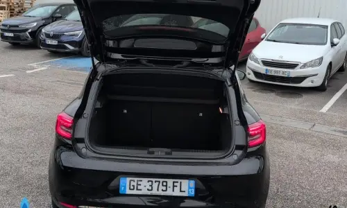 Renault Clio v Clio e-tech 140 - 21n sl lutecia 1105 10