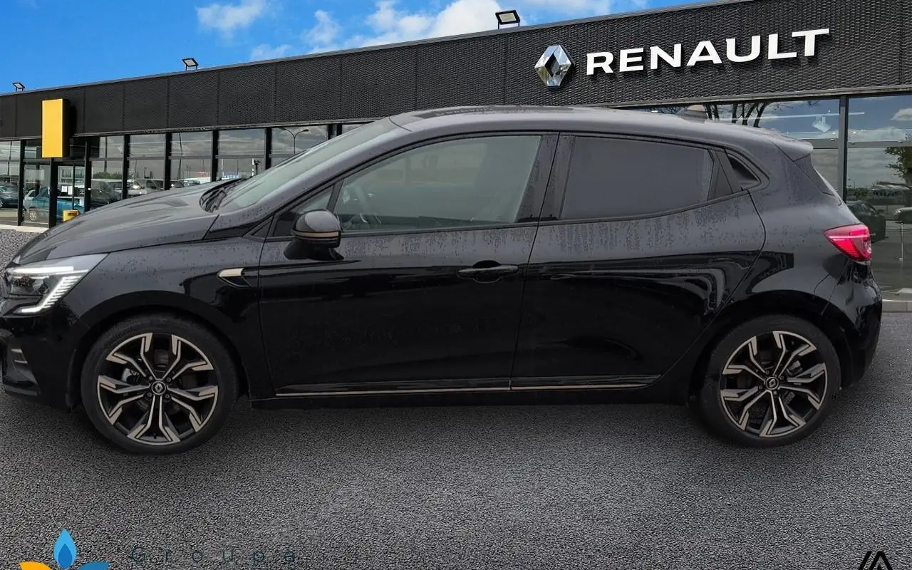 Renault Clio v Clio e-tech 140 - 21n sl lutecia 1105 2