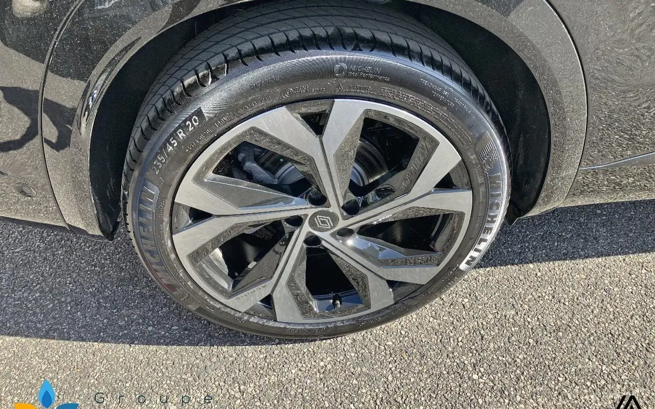 Renault Austral E-tech hybrid 200 techno esprit alpine 1112 13