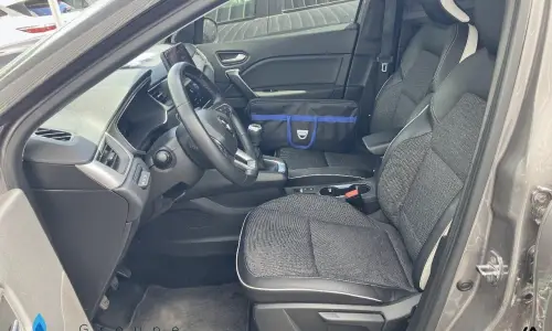 Renault Captur Mild hybrid 140 techno fast track 1132 8