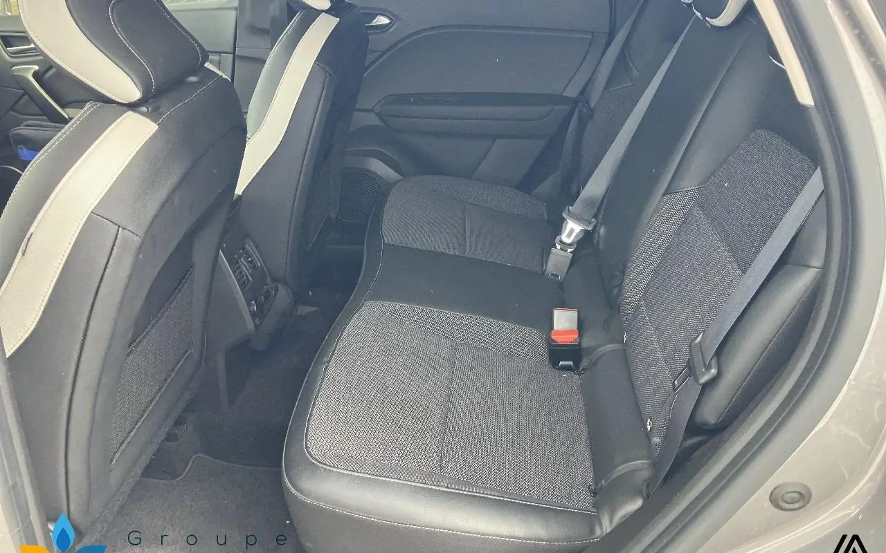 Renault Captur Mild hybrid 140 techno fast track 1132 9