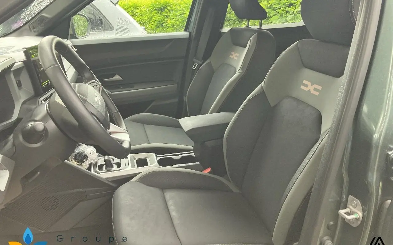 Dacia Duster Hybrid 140 extreme 1135 8
