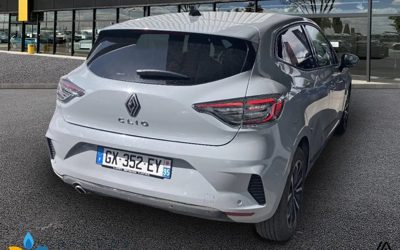 Renault Clio v Clio tce 90 techno 1137 3