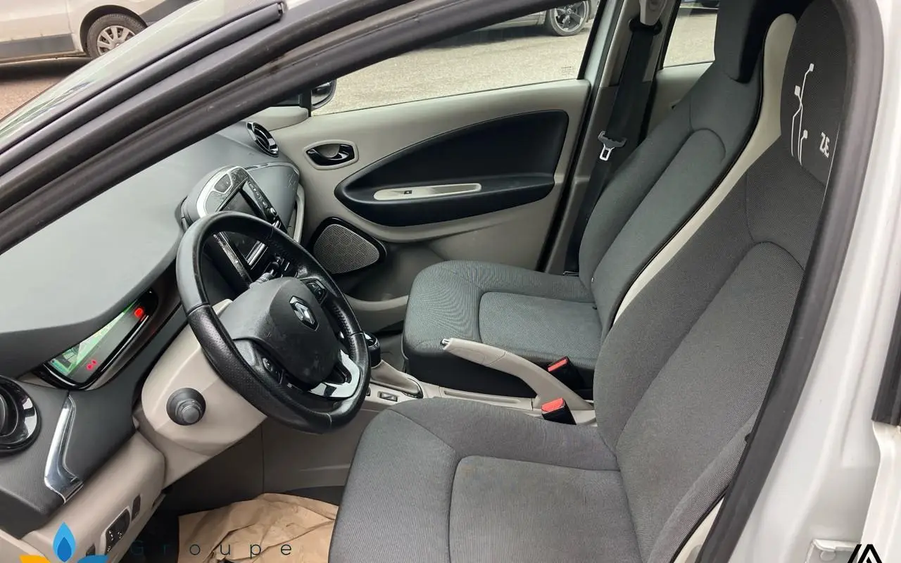 Renault Zoe Intens charge rapide 1140 8