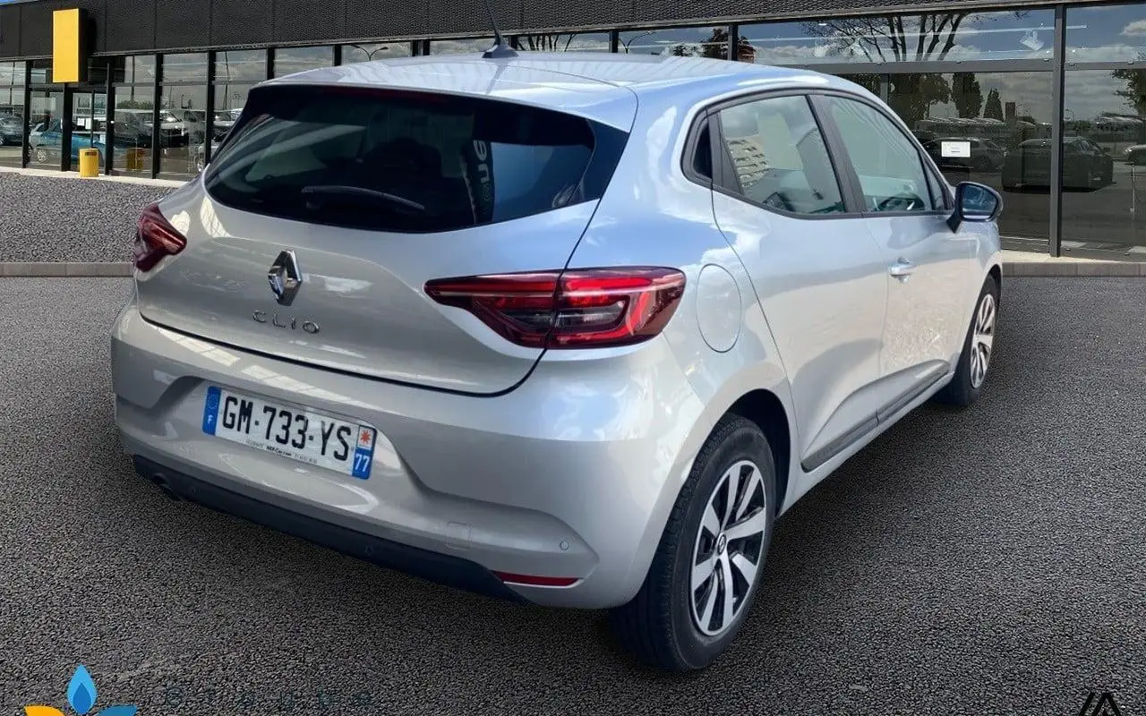 Renault Clio v Clio tce 90 equilibre 1142 3