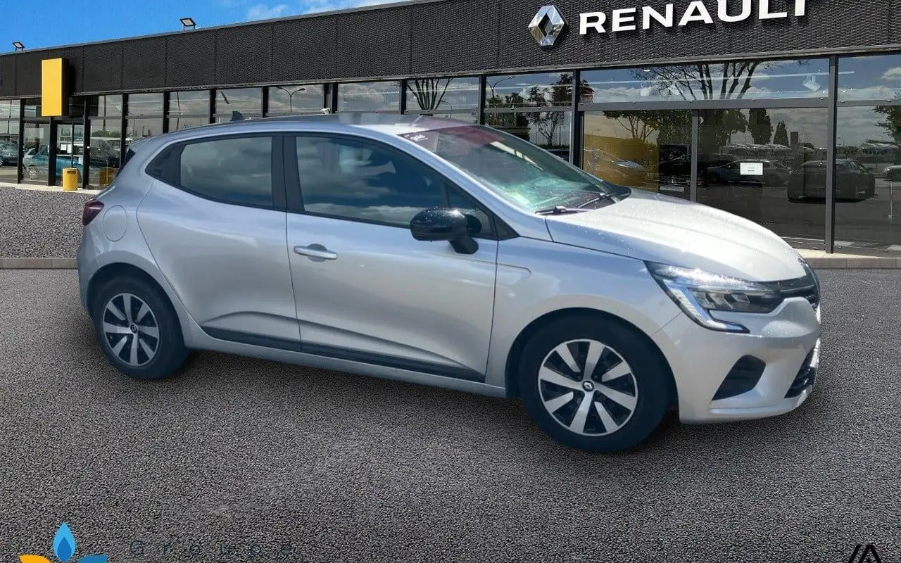 Renault Clio v Clio tce 90 equilibre 1142 4