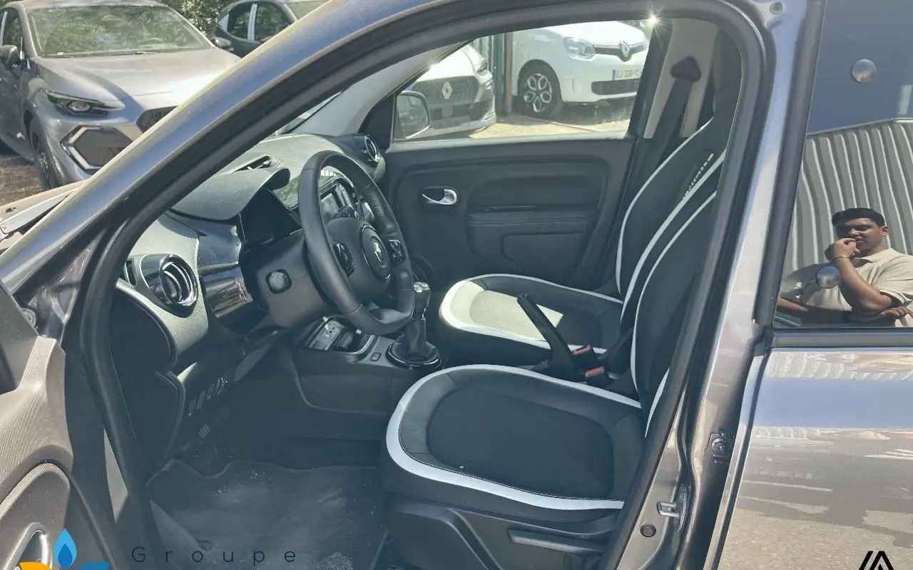 Renault Twingo iii Twingo iii sce 65 sl urban night 1150 8