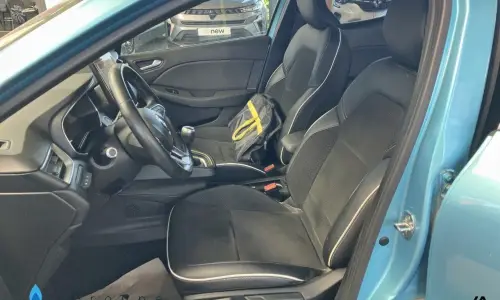 Renault Clio v Clio tce 100 intens 1153 8
