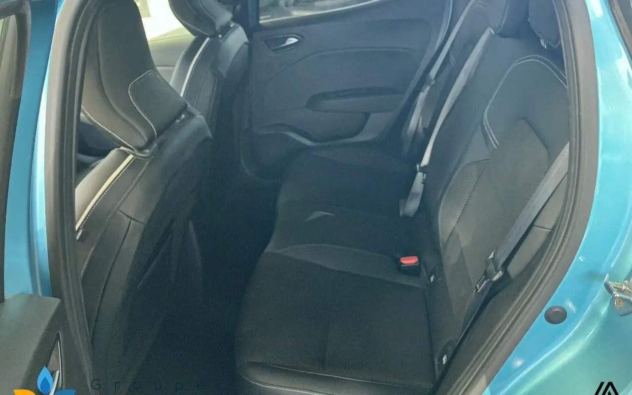 Renault Clio v Clio tce 100 intens 1153 9