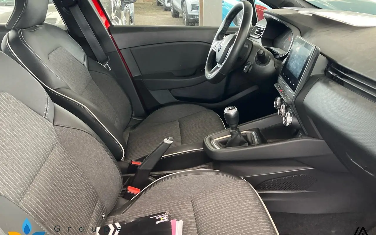 Renault Clio v Clio tce 90 - 21n intens 1160 8