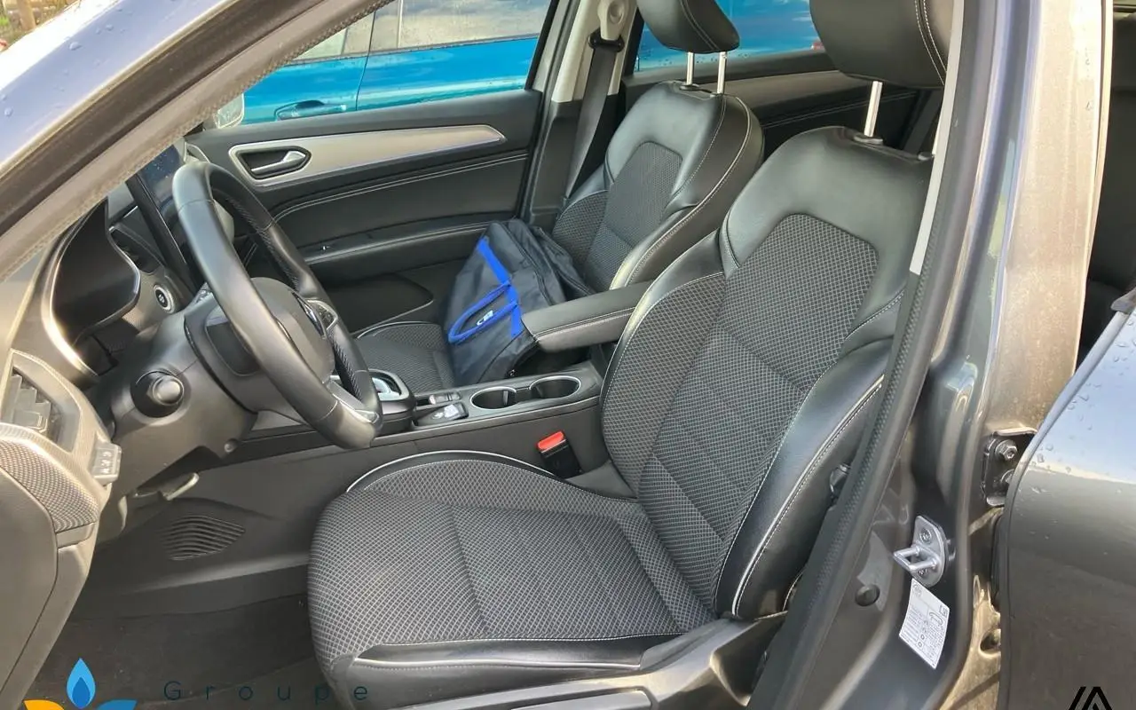 Renault Arkana E-tech hybride 145 - 22 techno 1163 8