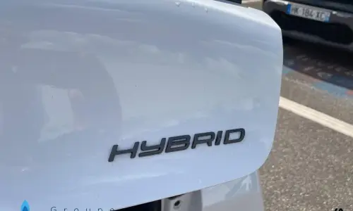 Peugeot 208 Hybrid 100 1183 11