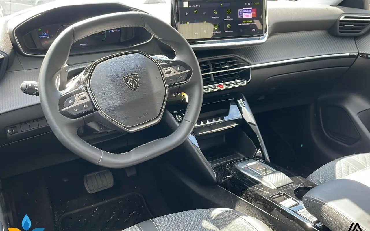 Peugeot 208 Hybrid 100 1183 6