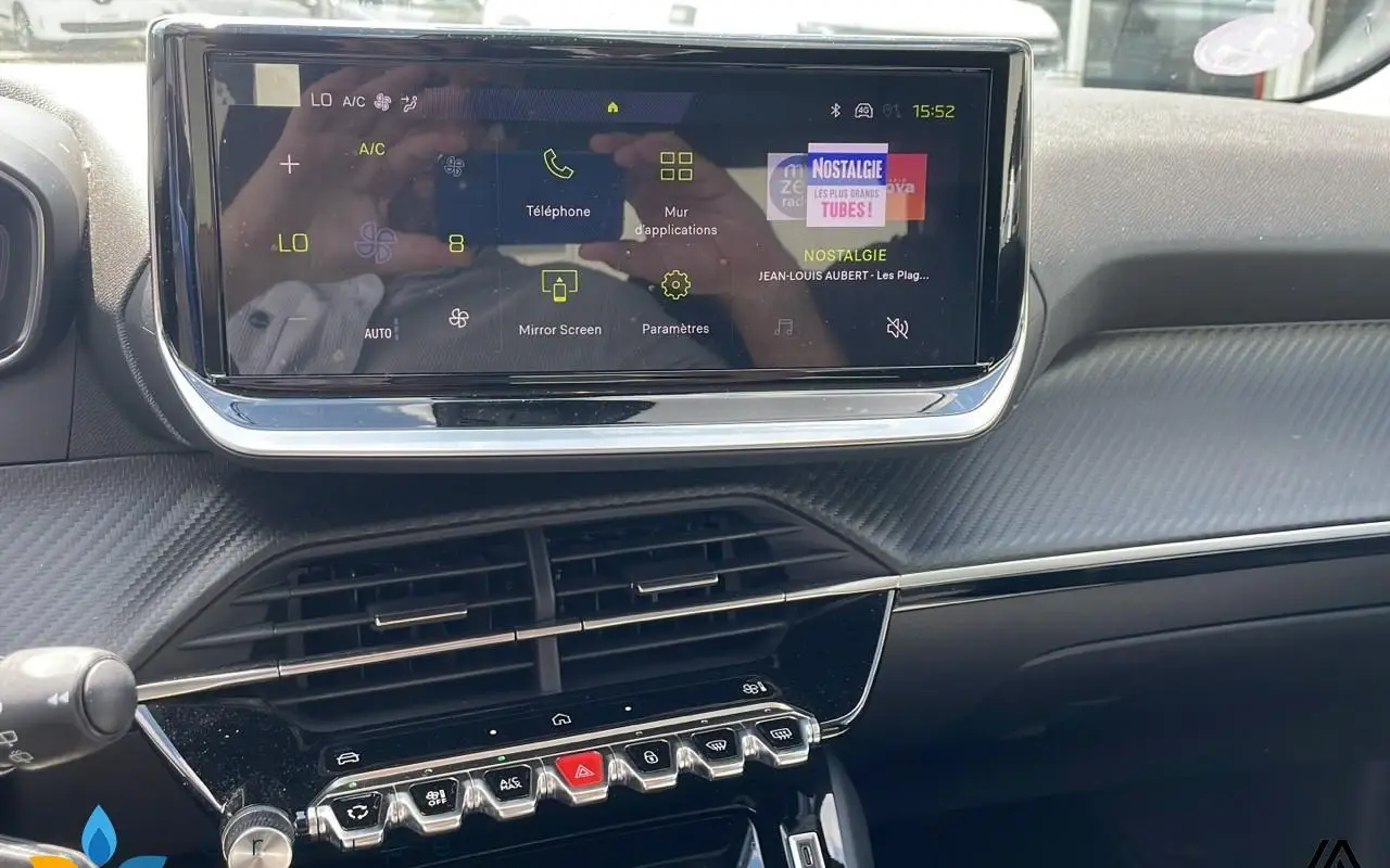 Peugeot 208 Hybrid 100 1183 7