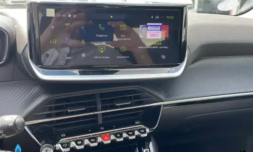 Peugeot 208 Hybrid 100 1183 7