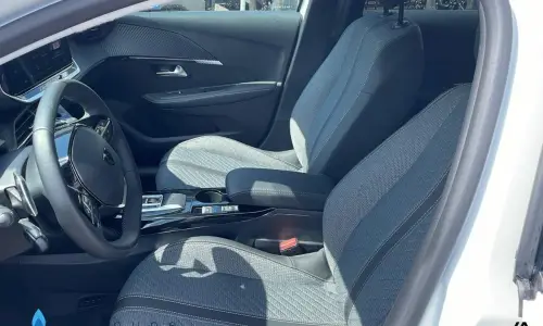 Peugeot 208 Hybrid 100 1183 8