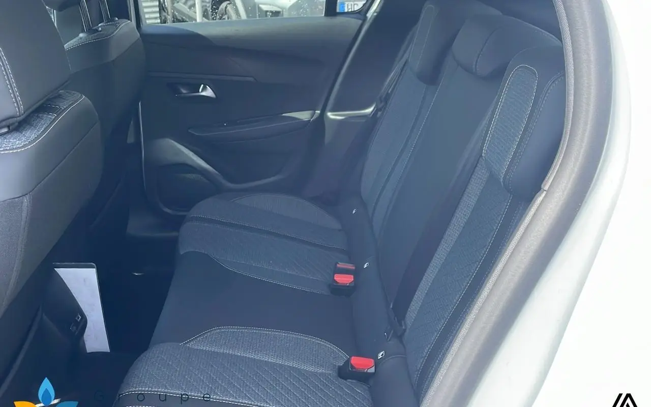 Peugeot 208 Hybrid 100 1183 9