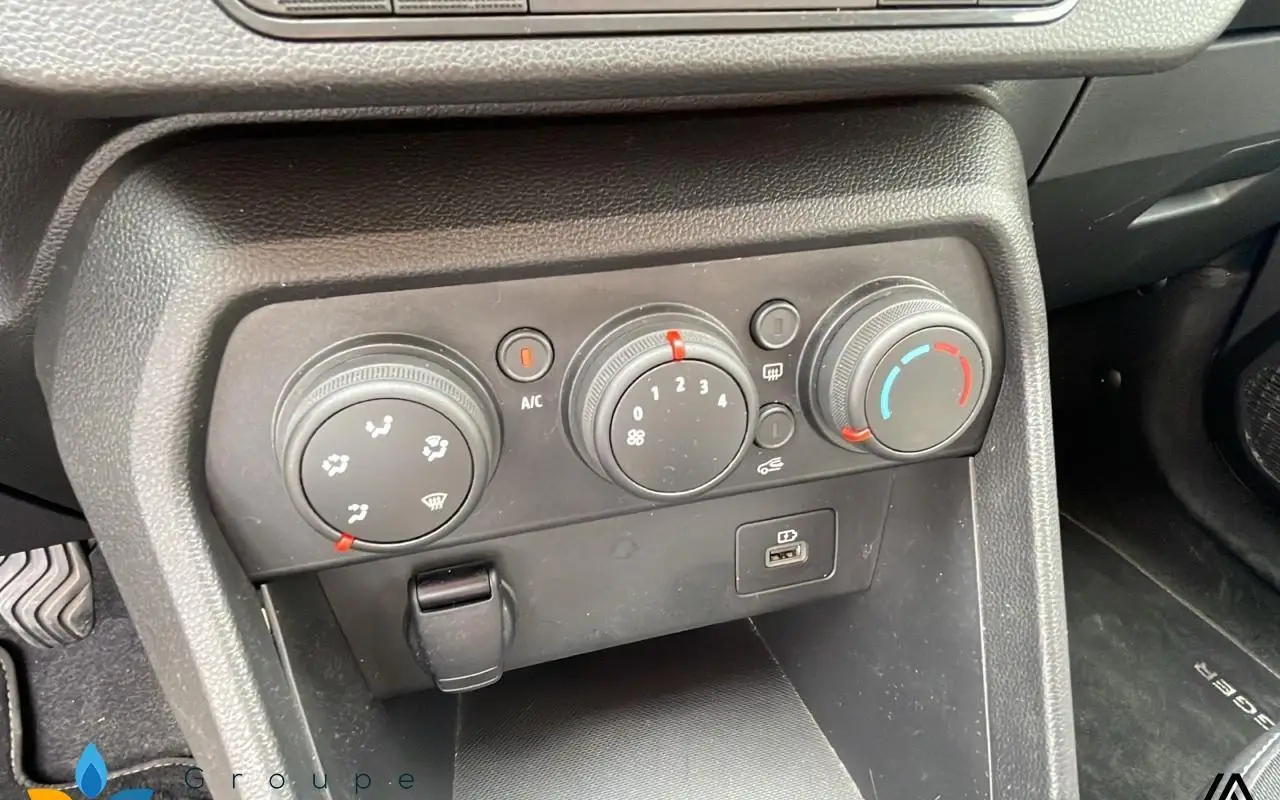 Dacia Jogger Tce 110 7 places confort 1192 13