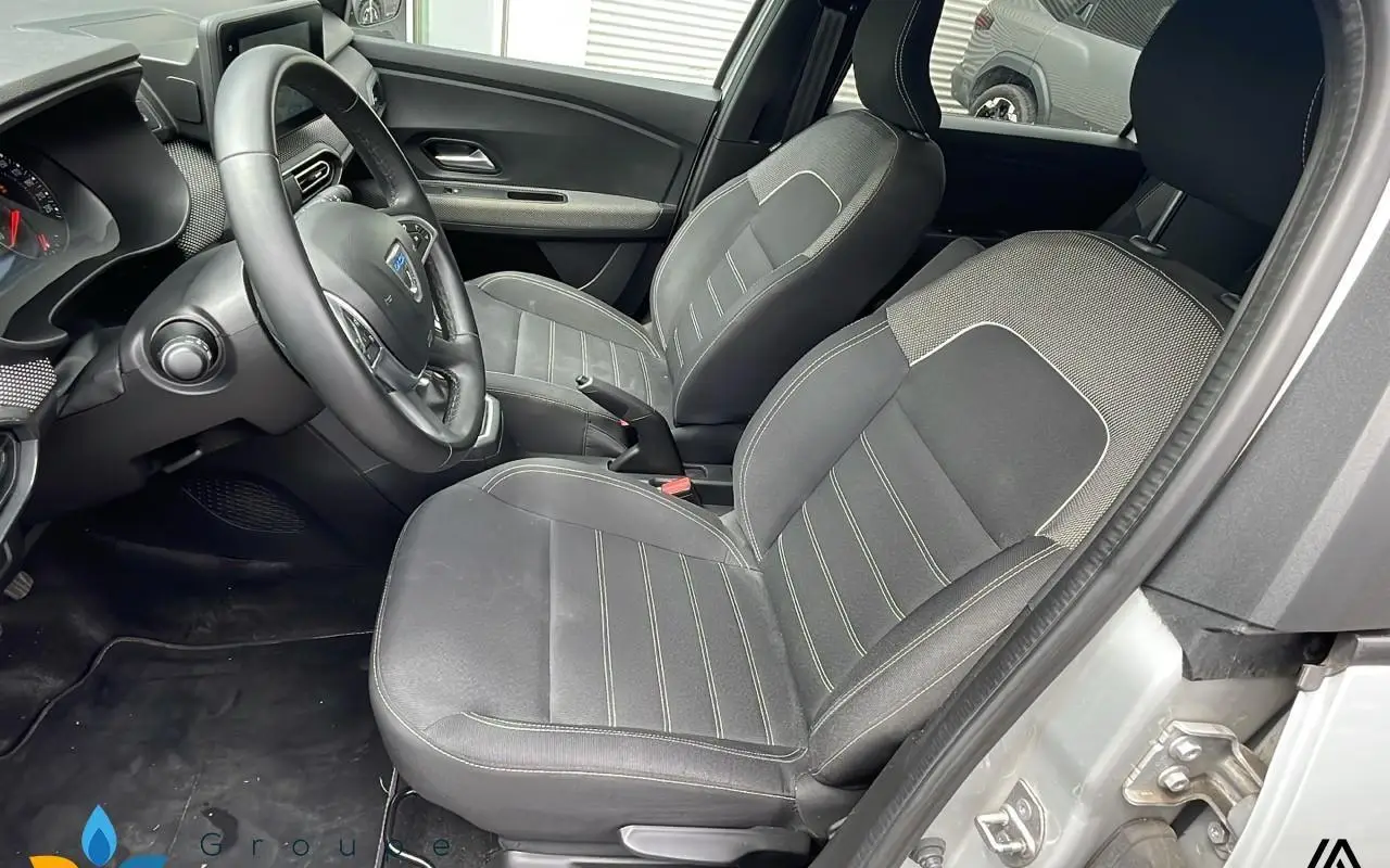 Dacia Jogger Tce 110 7 places confort 1192 8